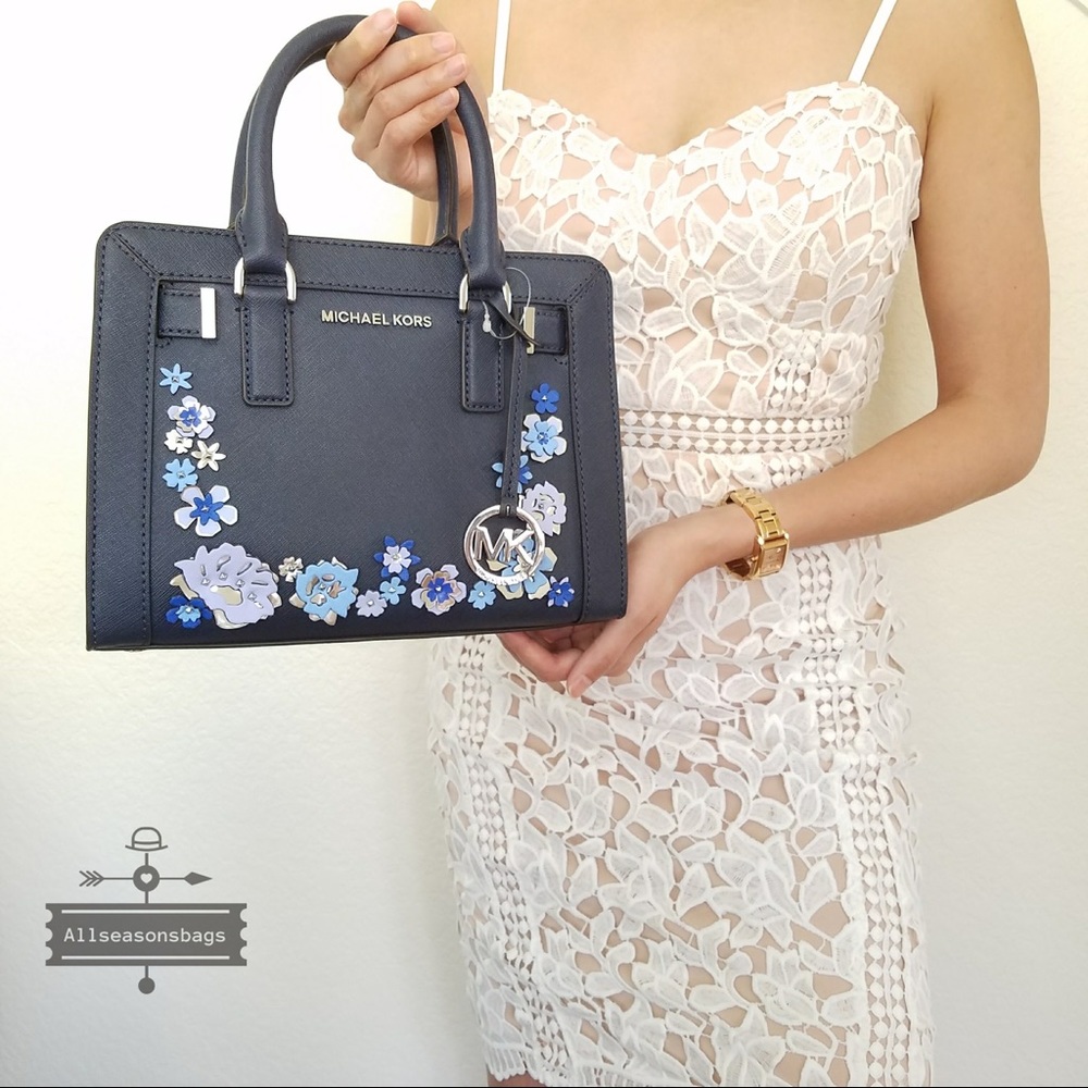 NWT Michael Kors Dillon satchel floral navy bag - Picture 7 of 8